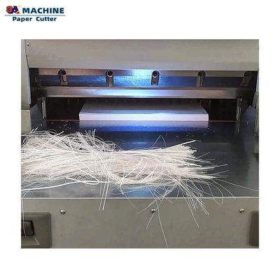 PL68-10 Máquina computarizada de corte de papel para cortar con precisión y rapidez